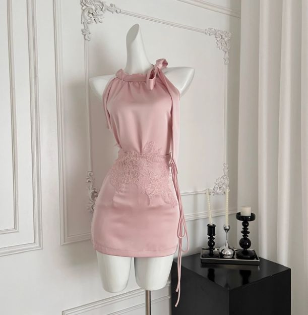 A Line Sheath Halter Satin Lace Short Homecoming Dress,Summer 18th Bir –  GlamGown