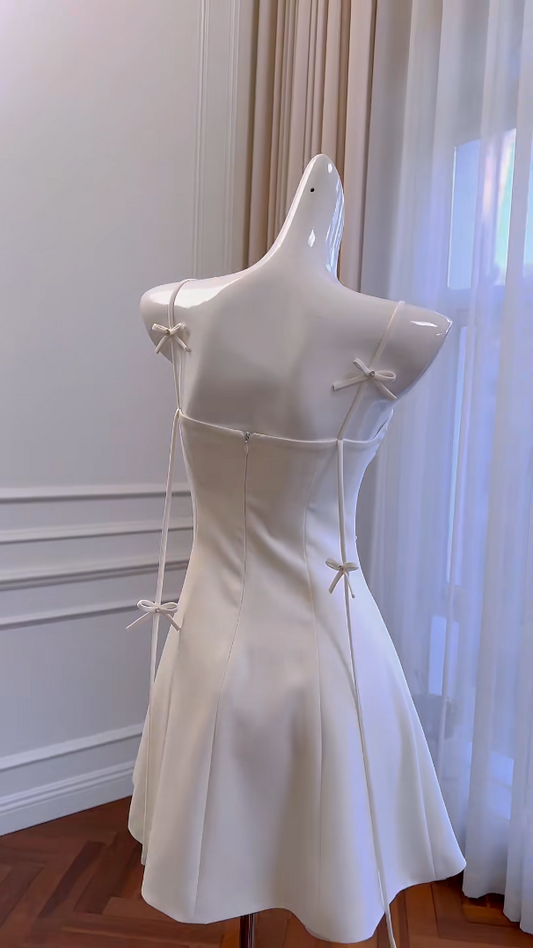 Fashion Spaghetti Straps Homecoming Dress Bows Beads Birthday Dress White A-Line Mini Dress GG5890