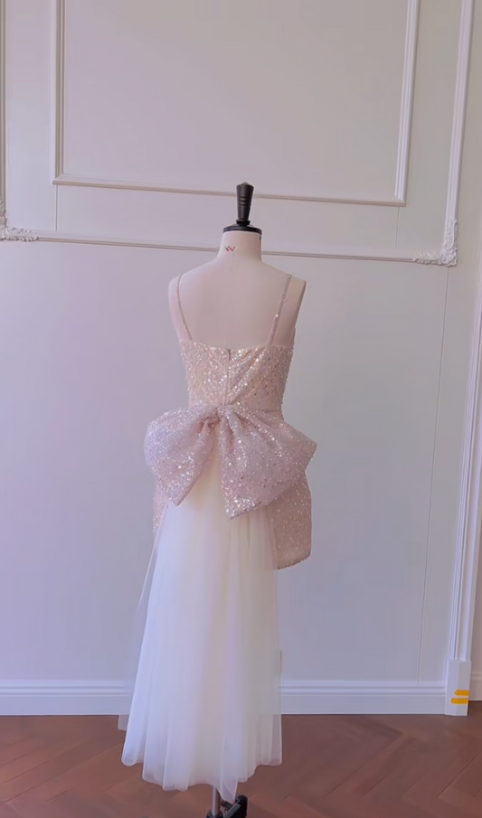 Glittering Spaghetti Straps Light Pink Homecoming Dress Bow Train Sequins Sheath Birthday Dress GG5994