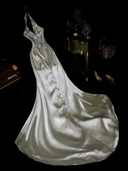 Luxurious Halter Neck Silver Prom Dress Beads Satin Mermaid Evening Dress GG6116