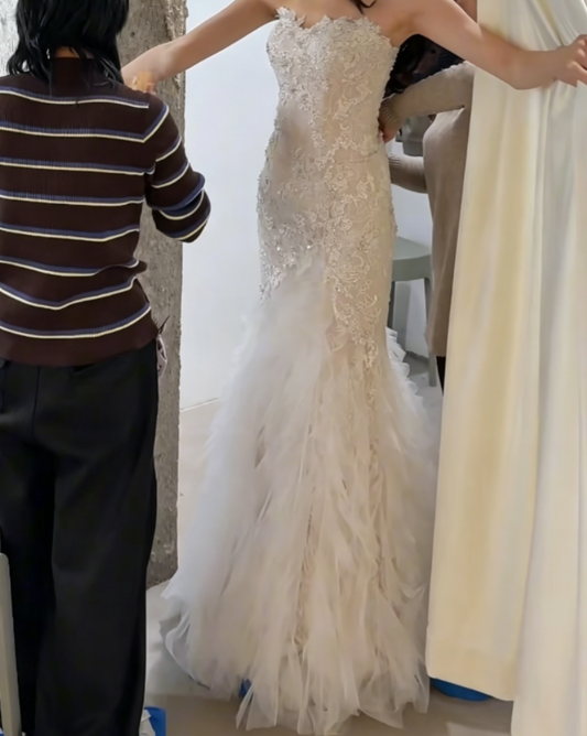 Ornate Strapless White Wedding Dress Lace Tulle Mermaid Bridal Dress GG6333