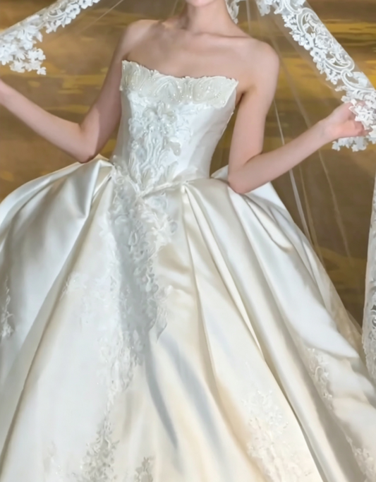 Elegant Strapless Wedding Dress Sequins Satin A-Line Bridal Dress GG6593