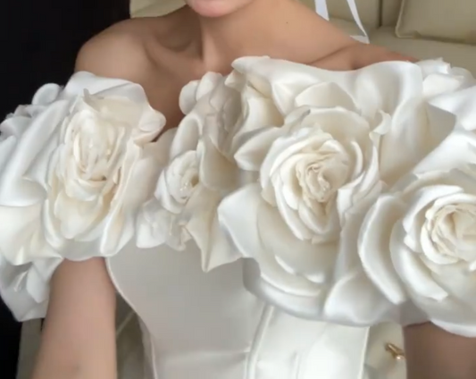 Sleek Off-Shoulder Ivory Wedding Dress Handmade Flowers Mermiad Bridal Dress GG6744