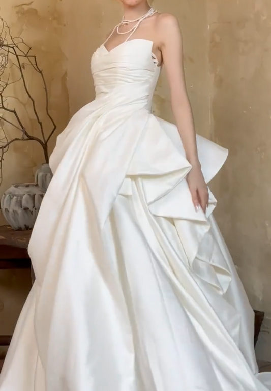 Chic Strapless Ruffles Wedding Dress Satin A-Line Bridal Dress GG6751