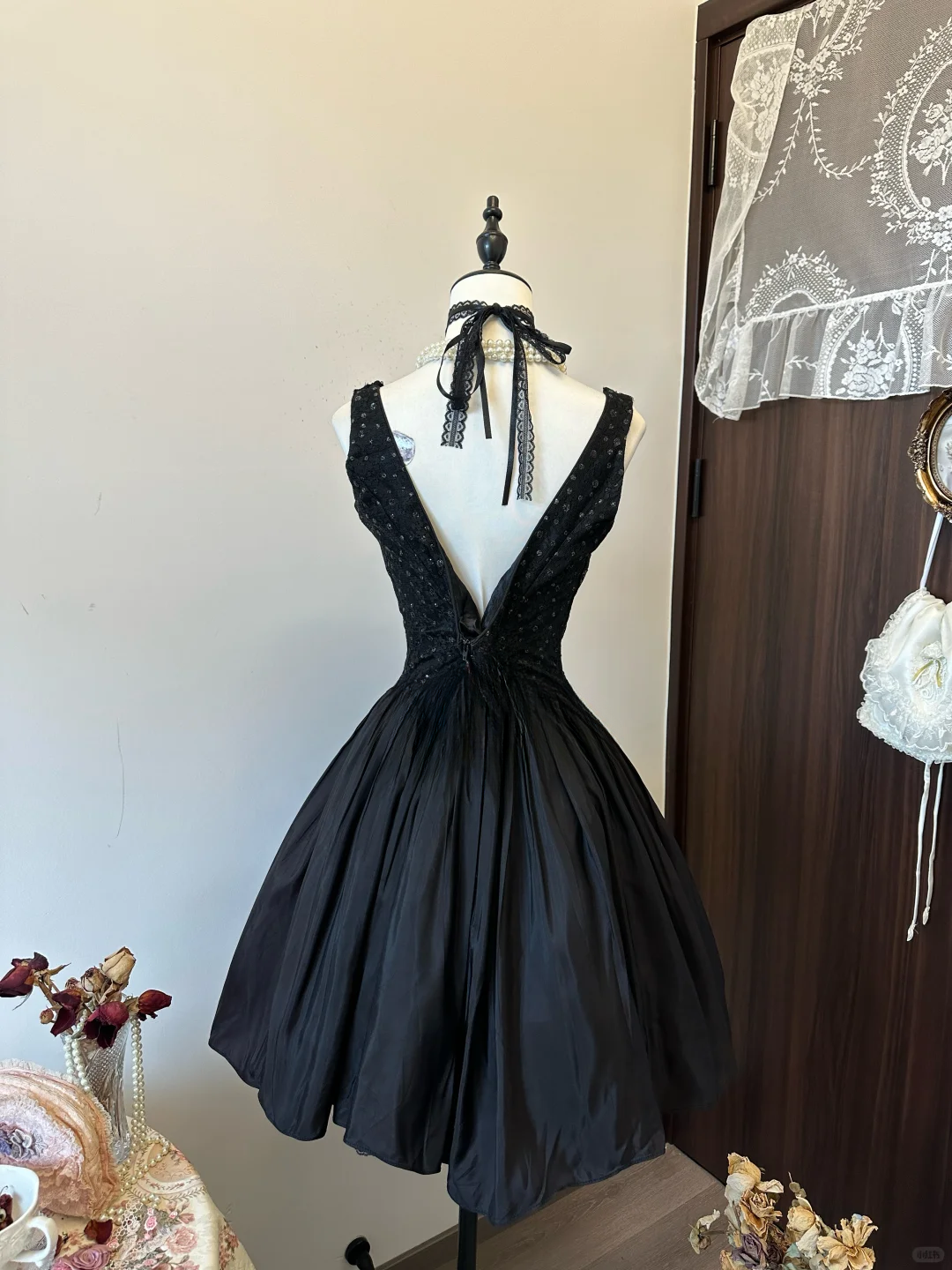 Pretty Black A Line Satin Short Homecoming Dress,Vacation Dress,20th Birthday Dress GG5133