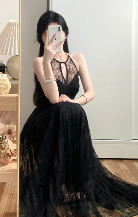 Charming Black A Line Halter Lace Without Sleeves Long Prom Dress,Evening Dress GG5588