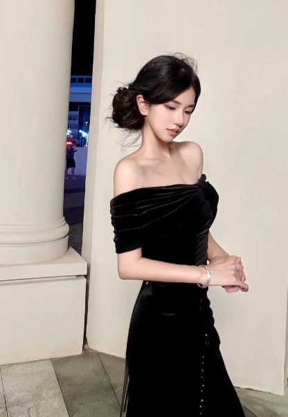 Elegant Mermaid Off The Shoulder Black Velvet Without Sleeves Long Prom Dress,Evening Dress GG5621