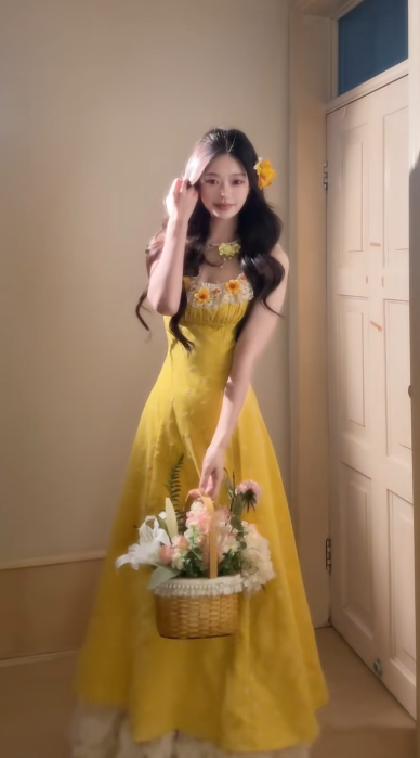 Princess A Line Yellow Square Satin Lace Without Sleeves Long Prom Dress,Evening Dress GG5641