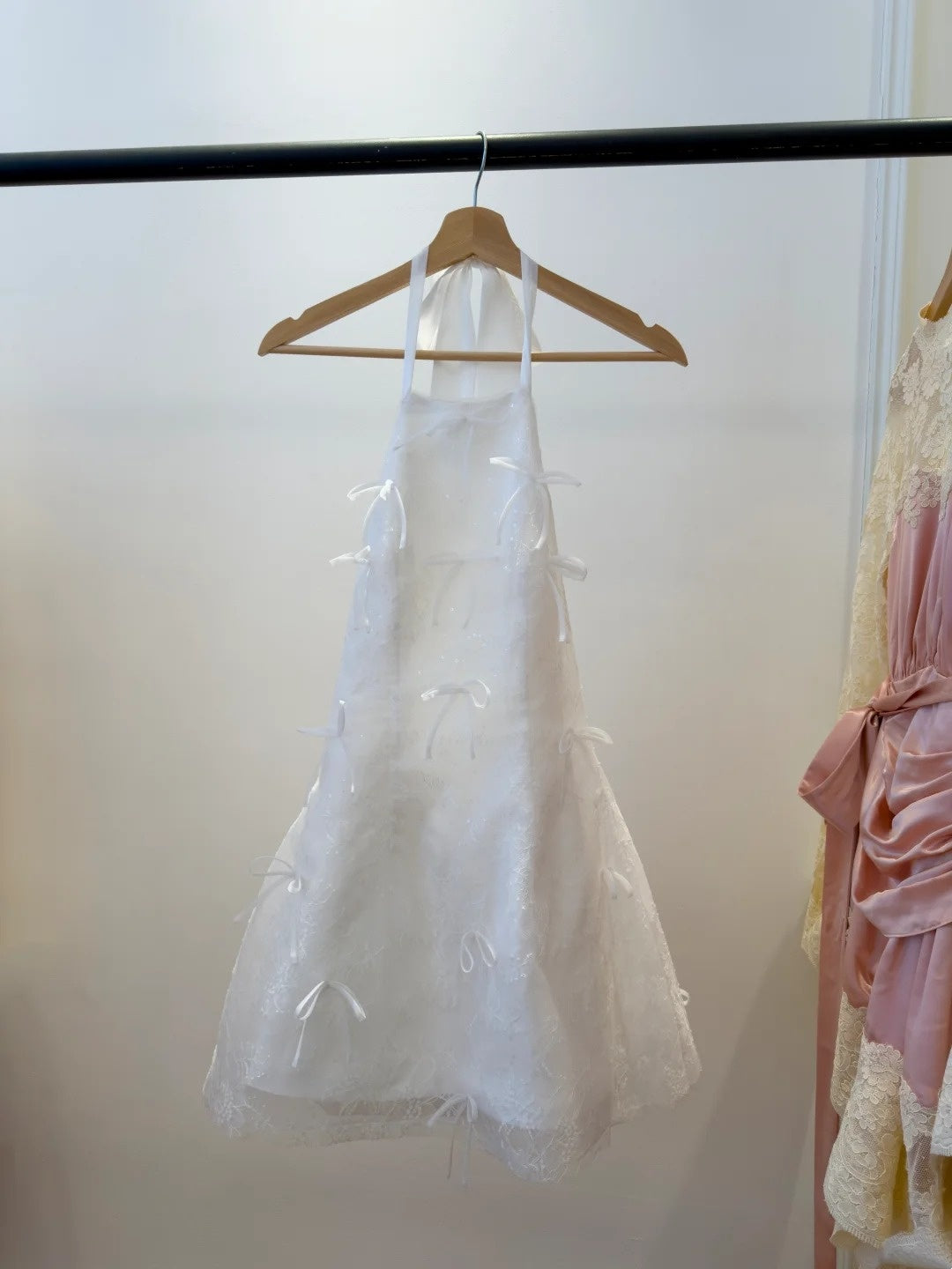 Romantic A-Line White Homecoming Dress Bows Backless Birthday Dress Lace Hlater Mini Dress GG5836