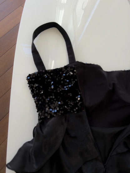 Sexy Spaghetti Straps Black Homecoming Dress Sequins Birthday Dress Ruffles A-Line Mini Dress GG5837