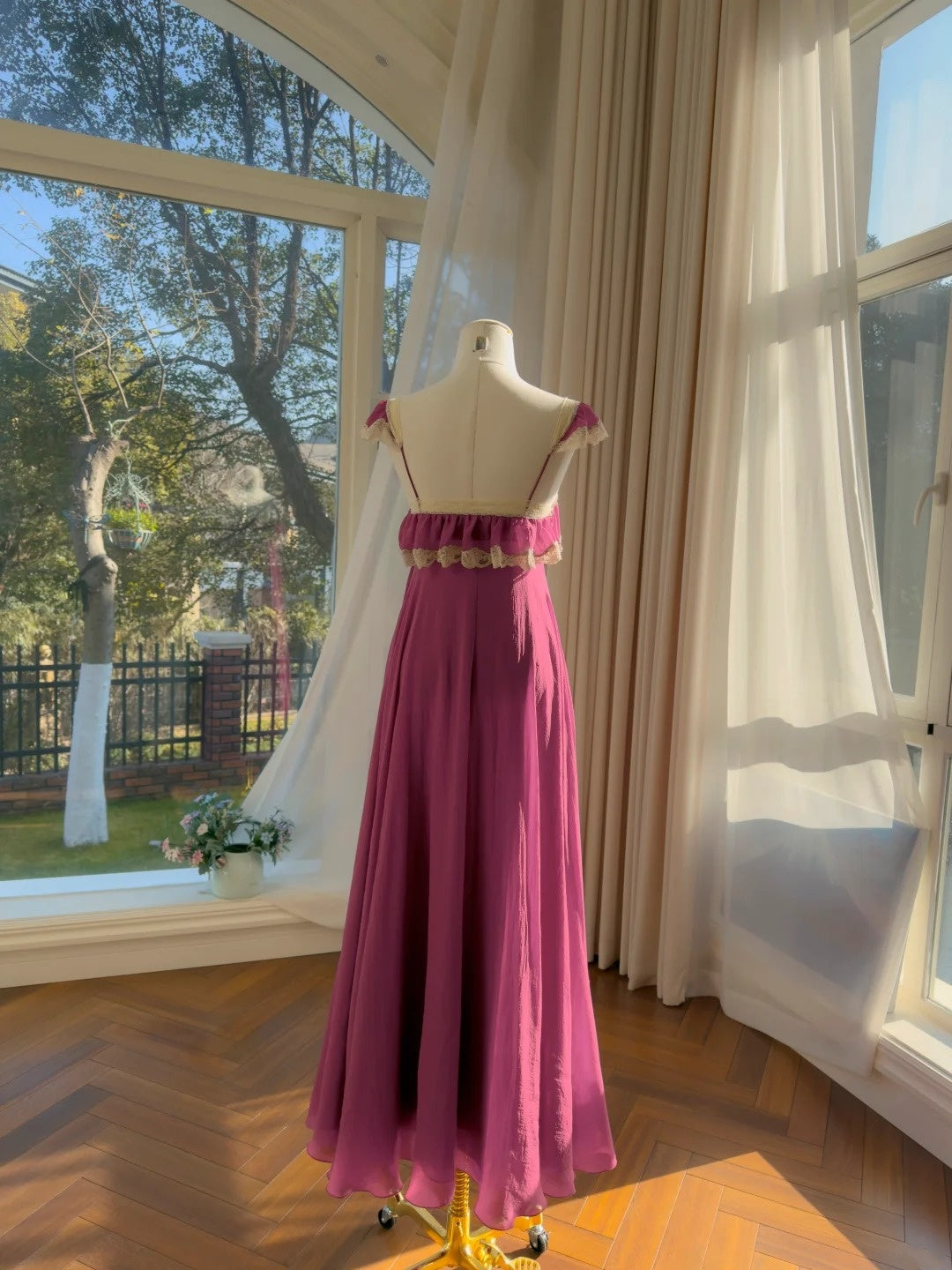 Elegant Spaghetti Straps Prom Dress Lace Ruffles A-Line Evening Dress GG5846