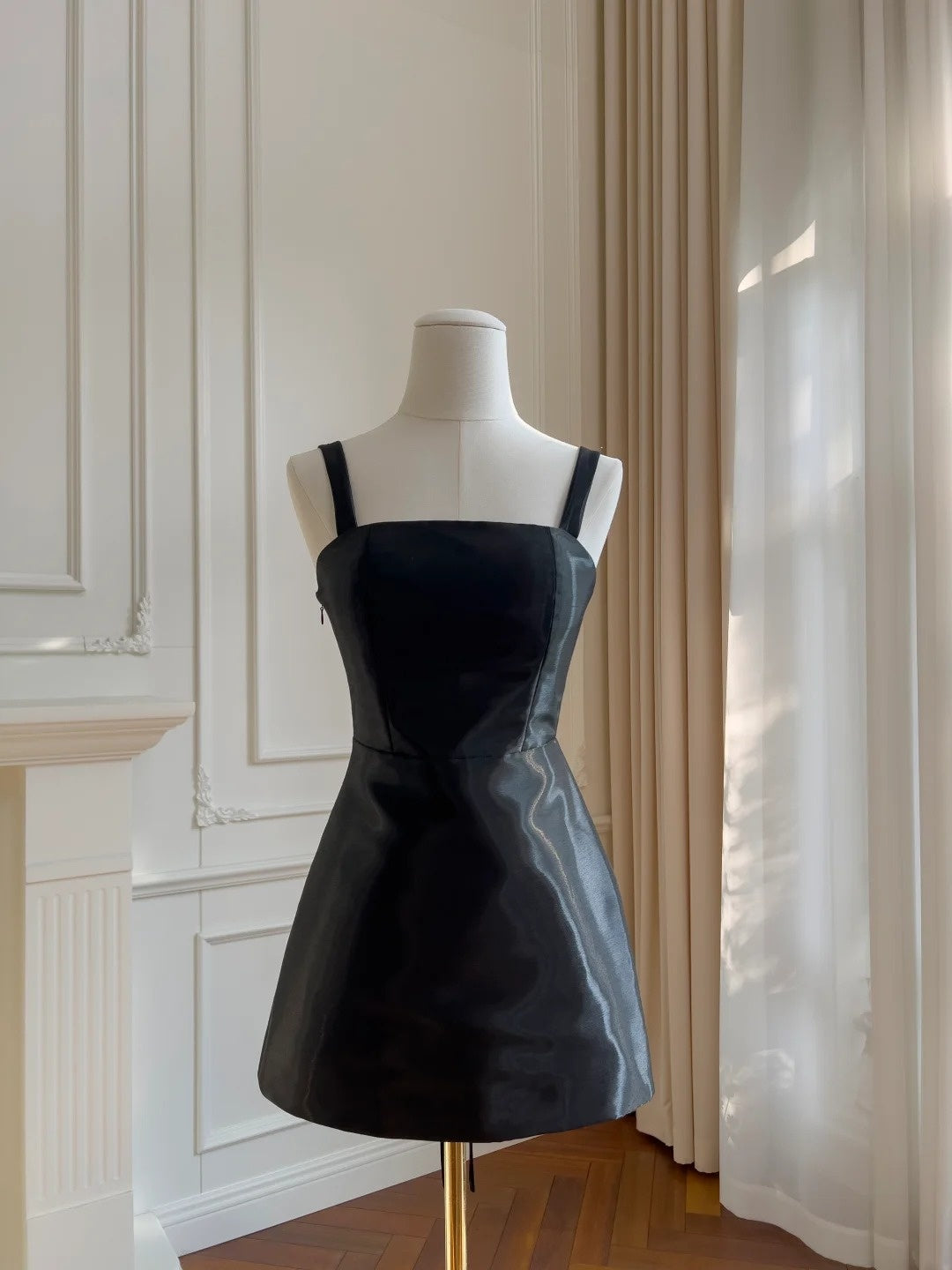 Sexy Spaghetti Straps Homecoming Dress Black Satin A-Line Birthday Dress GG5870