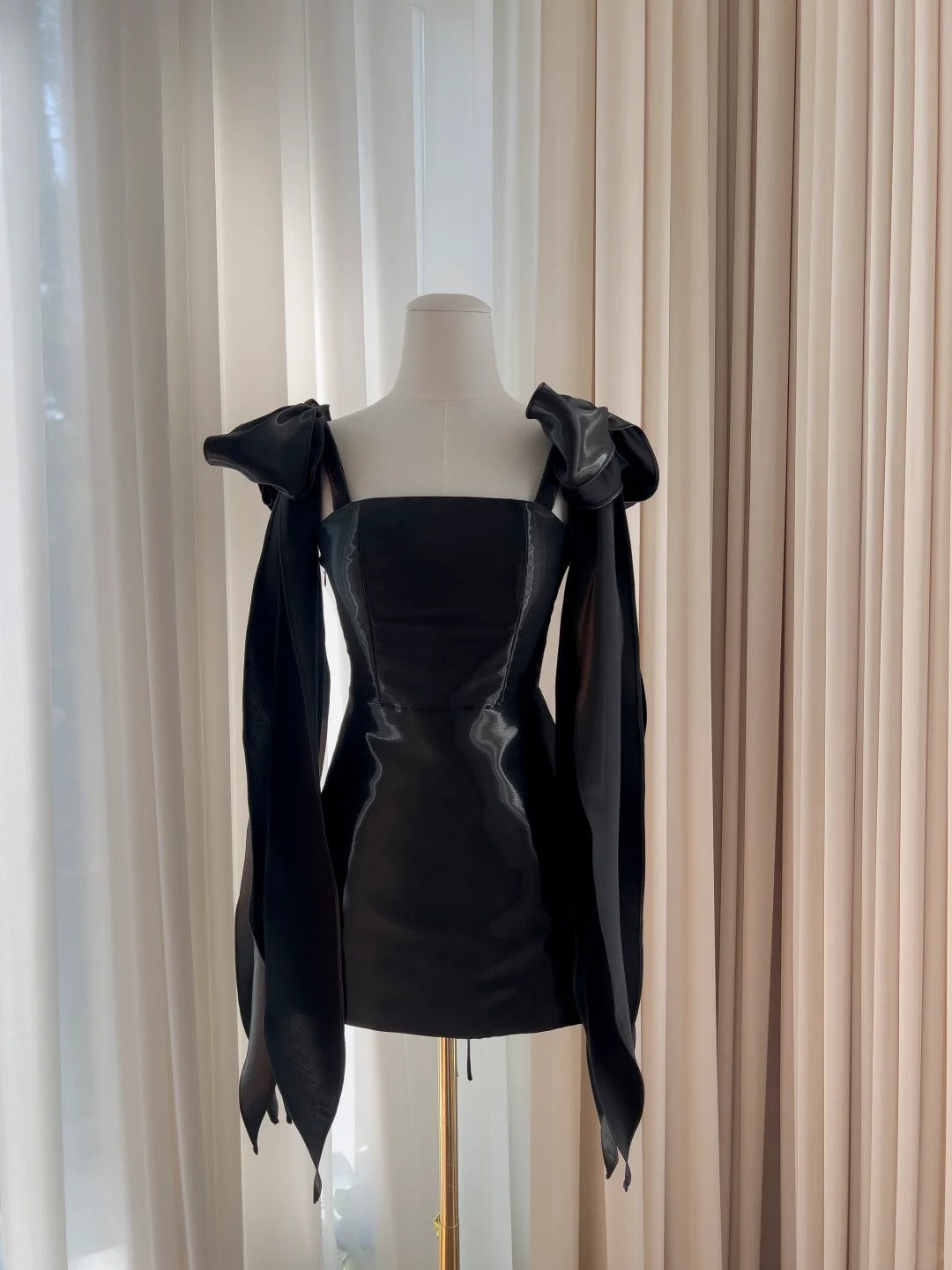 Sexy Spaghetti Straps Homecoming Dress Black Satin A-Line Birthday Dress GG5870