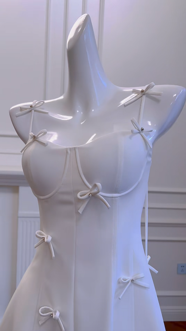 Fashion Spaghetti Straps Homecoming Dress Bows Beads Birthday Dress White A-Line Mini Dress GG5890