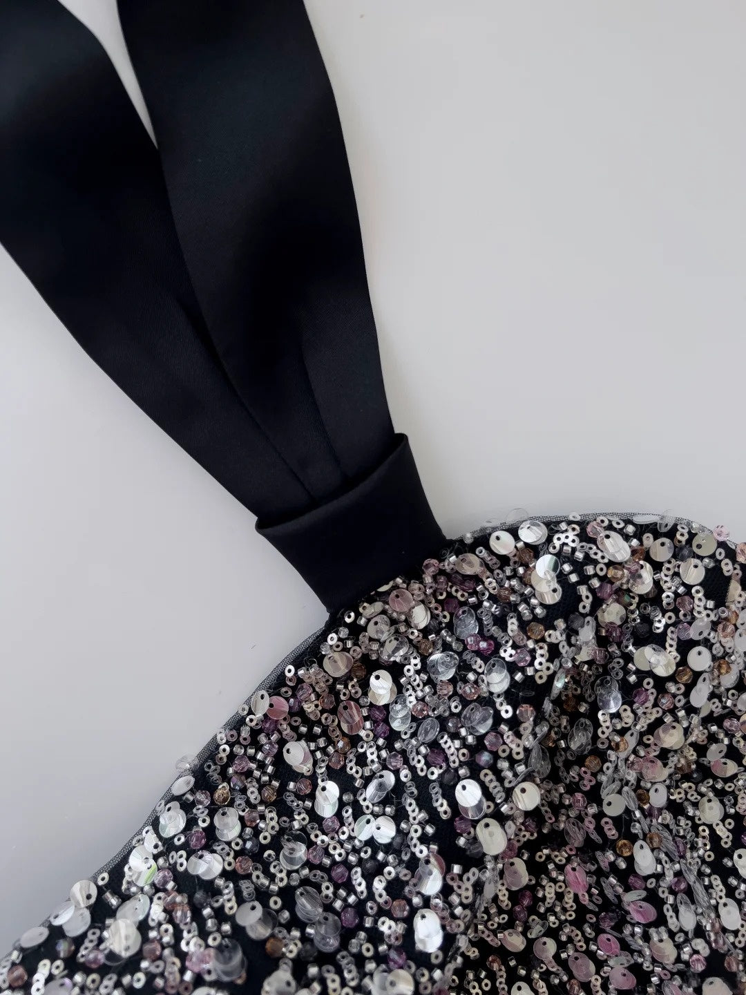 Sexy Black Homecoming Dress Sequins Birthday Dress Sheath Halter Mini Dress GG5895