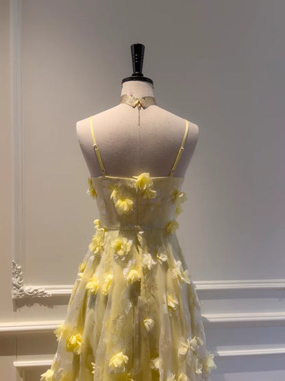 Lovely Spaghetti Straps Yellow Prom Dress Appliques A-Line Evening Dress GG5905