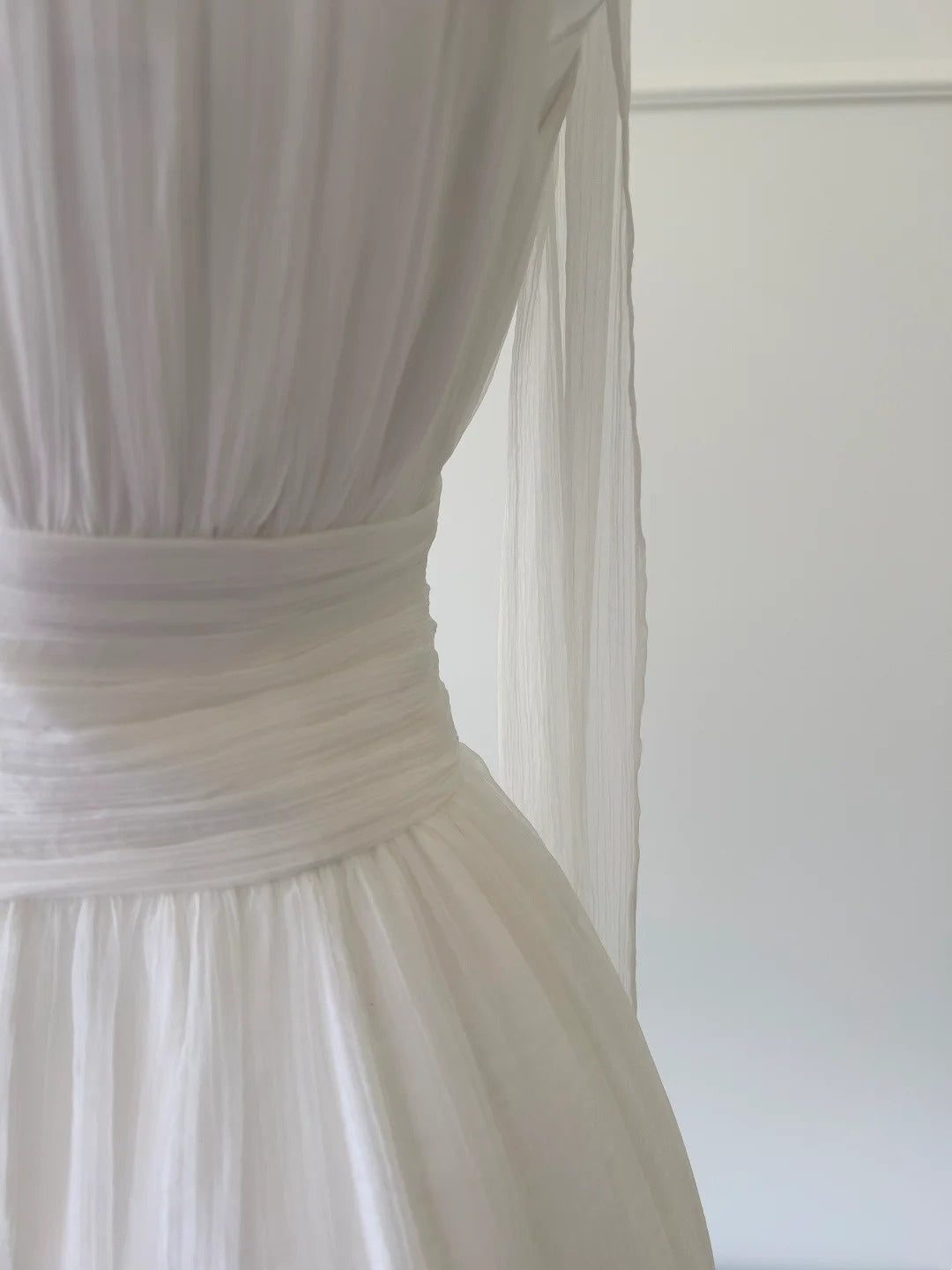 Amazing Halter Neck White Prom Dress Tulle A-Line Evening Dress GG5913