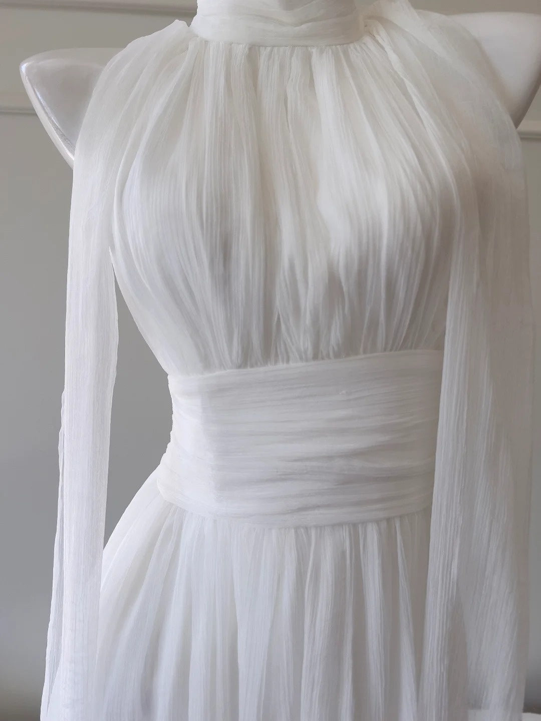 Amazing Halter Neck White Prom Dress Tulle A-Line Evening Dress GG5913