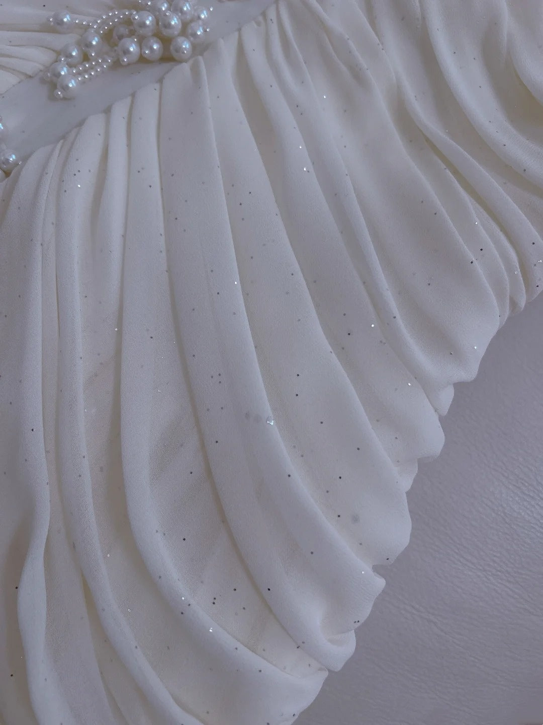 Elegant Halter Neck White Prom Dress Beads Sequins A-Line Evening Dress GG5919
