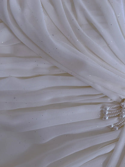 Elegant Halter Neck White Prom Dress Beads Sequins A-Line Evening Dress GG5919