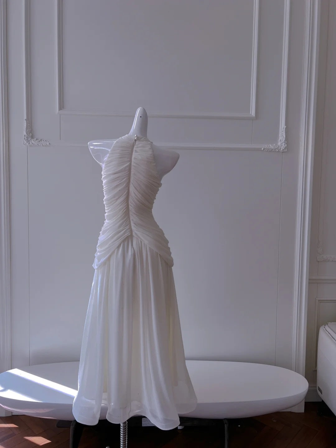 Elegant Halter Neck White Prom Dress Beads Sequins A-Line Evening Dress GG5919