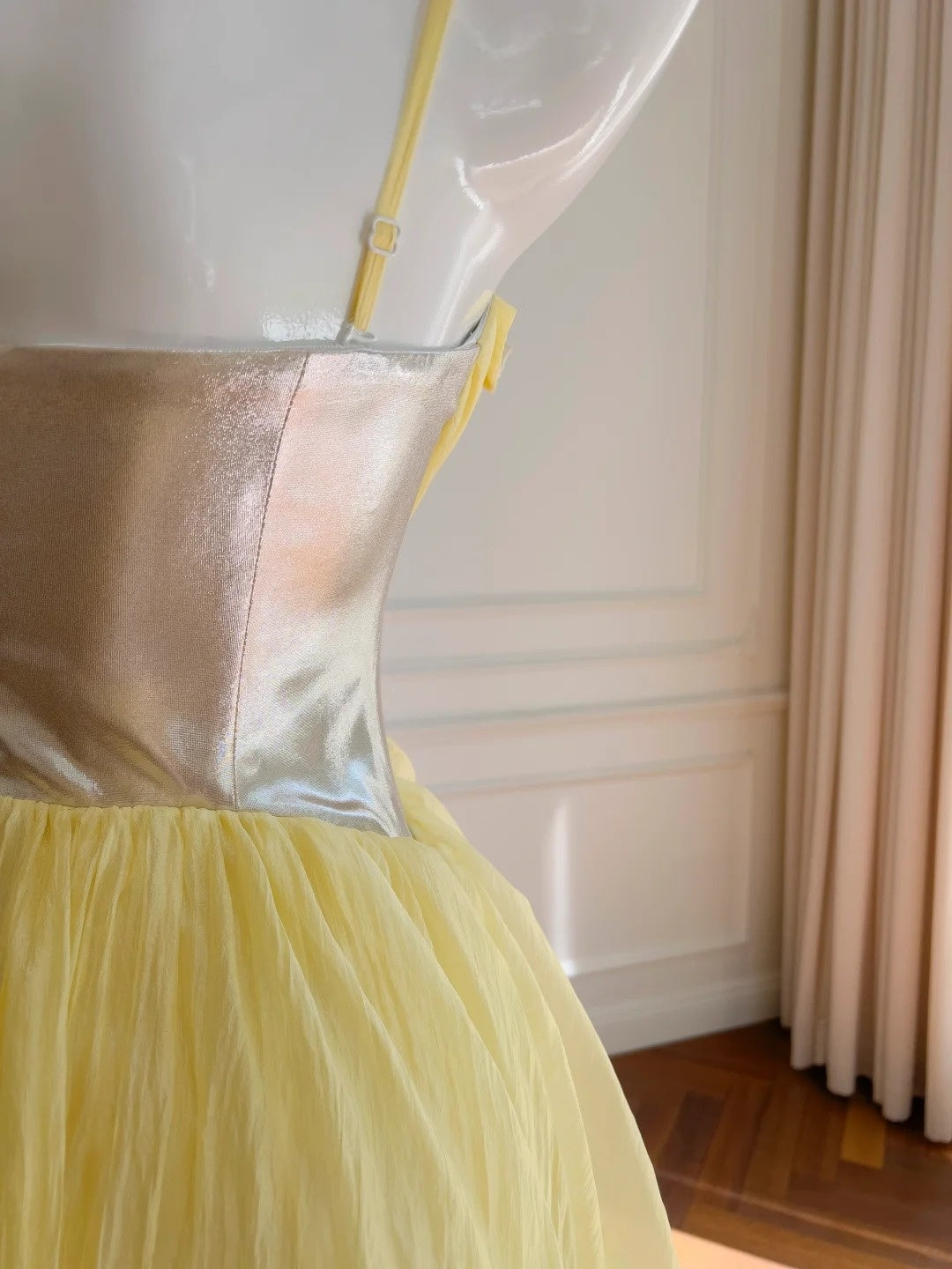 Elegant Spaghetti Straps Yellow Prom Dress Tulle A-Line Evening Dress GG5923