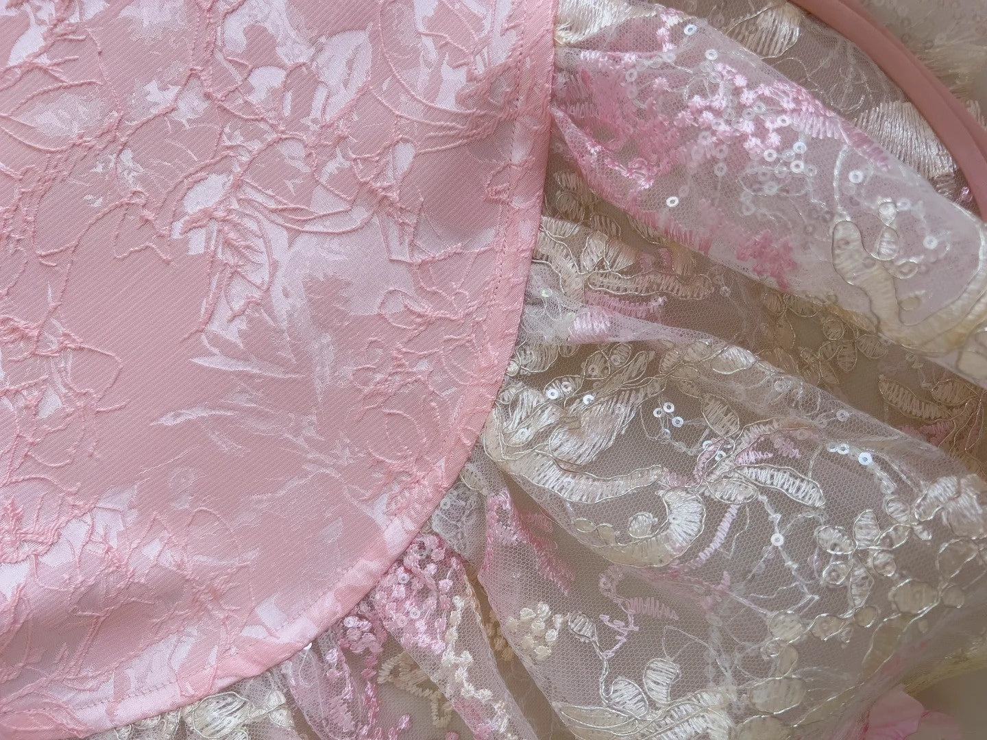 Dreamy Spaghetti Straps Pink Homecoming Dress Lace Sequins Ruffles Birthday Dress GG5924