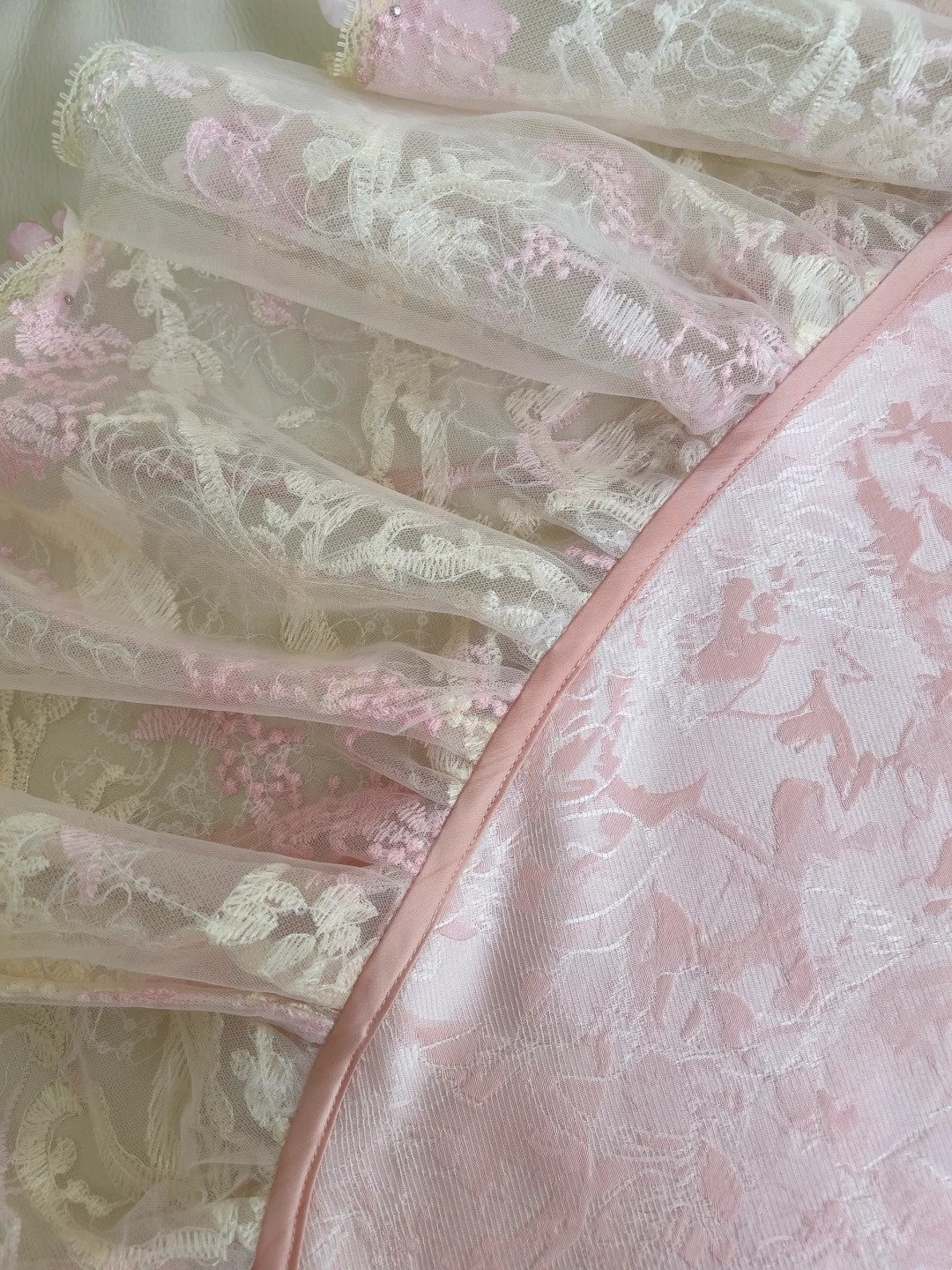 Dreamy Spaghetti Straps Pink Homecoming Dress Lace Sequins Ruffles Birthday Dress GG5924