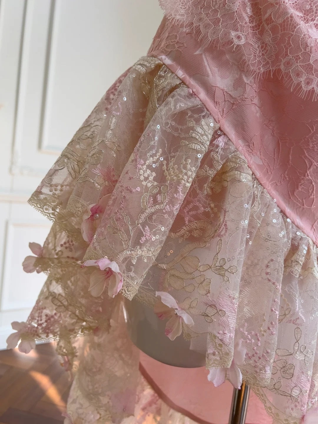 Dreamy Spaghetti Straps Pink Homecoming Dress Lace Sequins Ruffles Birthday Dress GG5924