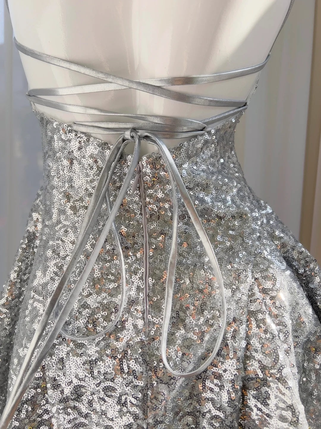 Glittering Halter Neck Silver Homecoming Dress Sequins A-Line Birthday Dress GG5944