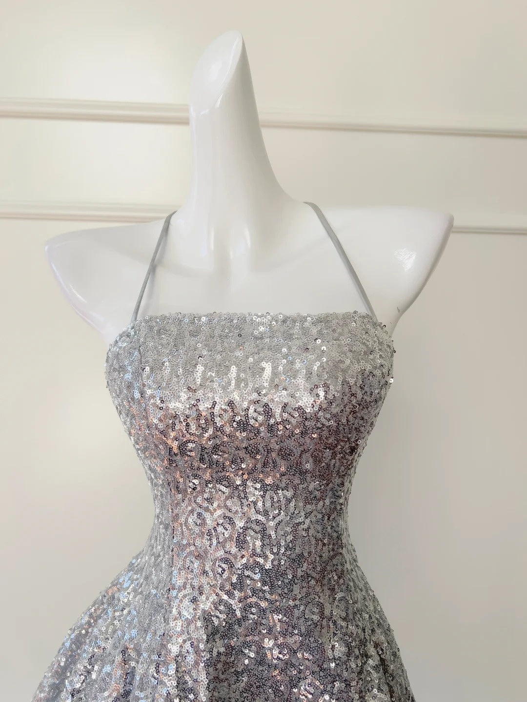 Glittering Halter Neck Silver Homecoming Dress Sequins A-Line Birthday Dress GG5944