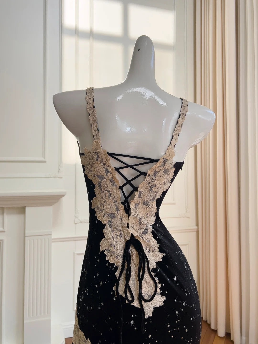 Romantic Spaghetti Straps Black Homecoming Dress Sequins Lace Mermaid Birthday Dress GG5949