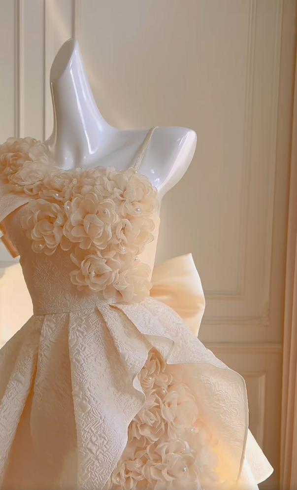 Romantic Apricot Homecoming Dress Appliques Beads A-Line Birthday Dress GG5962