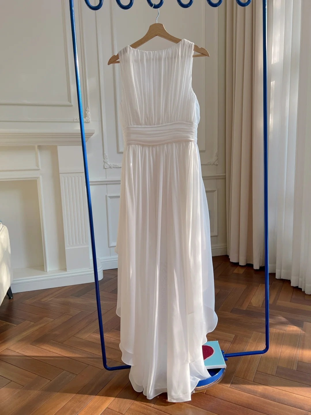 Flowy V Neck White Homecoming Dress Pleated A-Line Birthday Dress GG5971