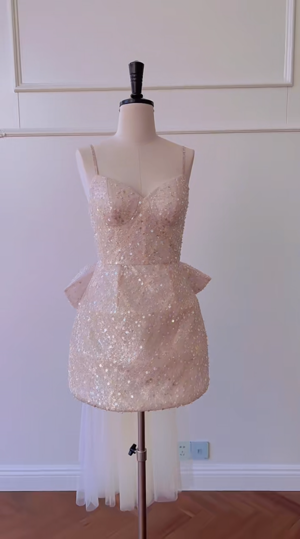 Unique Spaghetti Straps Light Pink Homecoming Dress Sequins Bow Train A-Line Birthday Dress GG5989