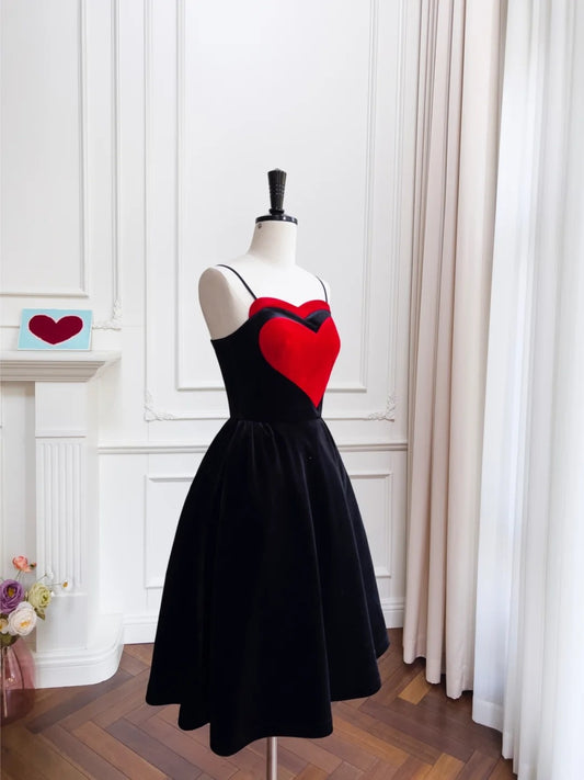 Romantic Spaghetti Straps Black Homecoming Dress Velvet A-Line Birthday Dress GG6005