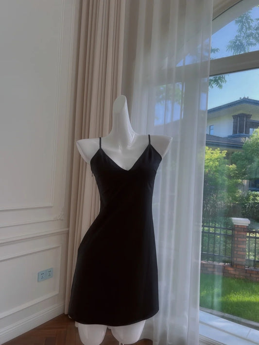 Elegant Spaghetti Straps Black Homecoming Dress A-Line Birthday Dress GG6011