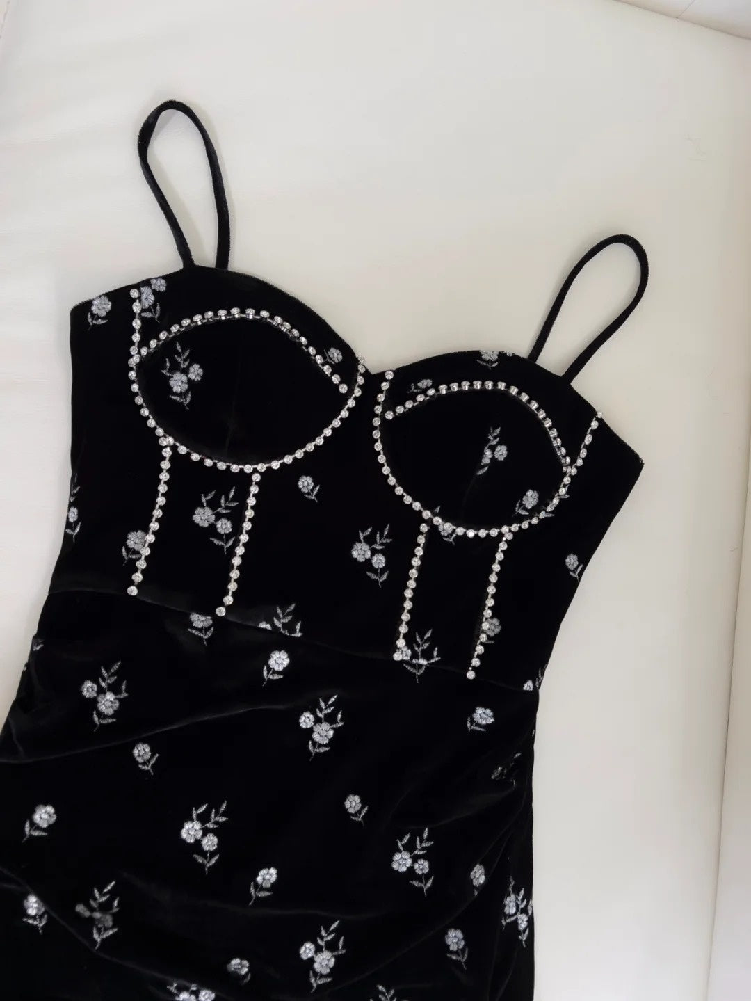 Charming Spaghetti Straps Beaded Black Prom Dress Floral Slit Sheath Evening Dress GG6039
