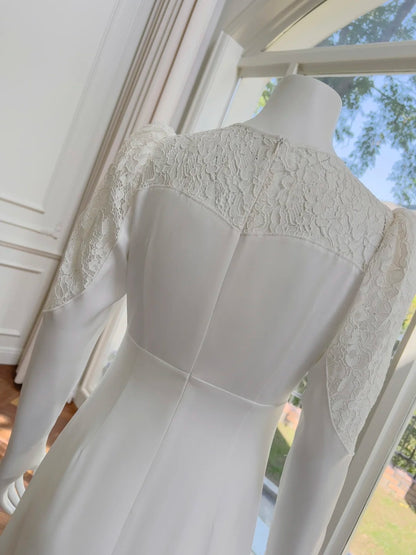Elegant Lace WhiteProm Dress Long Sleeve A-Line Evening Dress GG6050
