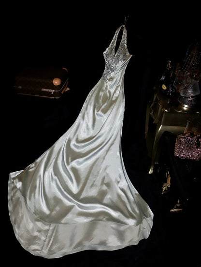 Luxurious Halter Neck Silver Prom Dress Beads Satin Mermaid Evening Dress GG6116
