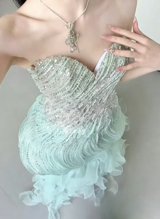 Ethereal Strapless Green Prom Dress Beading Ruffles Sheath Evening Dress GG6190