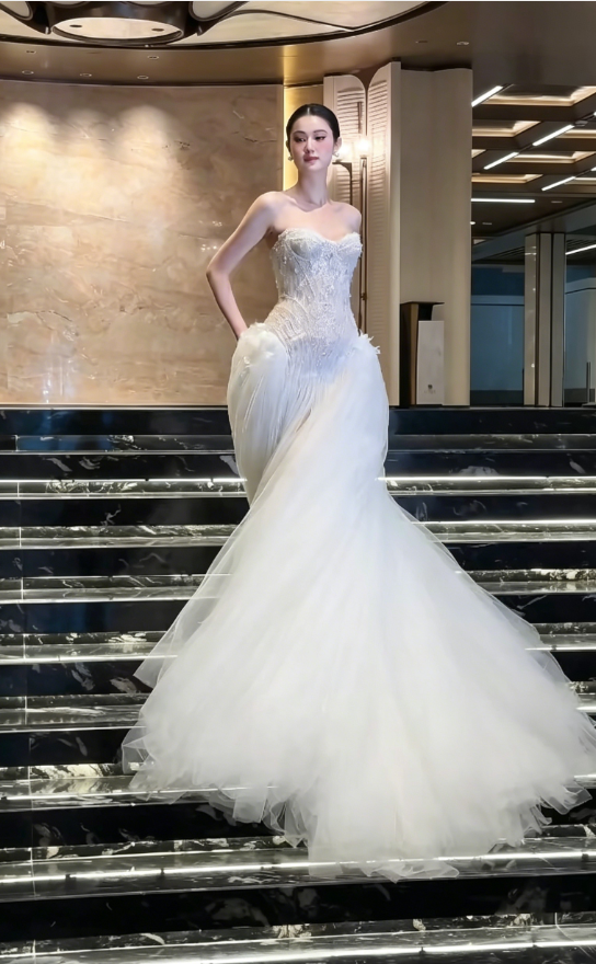 Glamorous Strapless Beading Long Wedding Dress White Tulle Bridal Dress GG6203