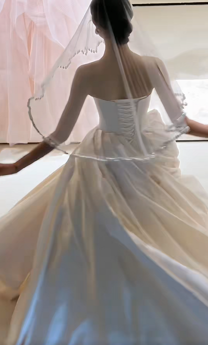 Trendy Strapless Bodice White Wedding Dress Satin Bridal Dress GG6206