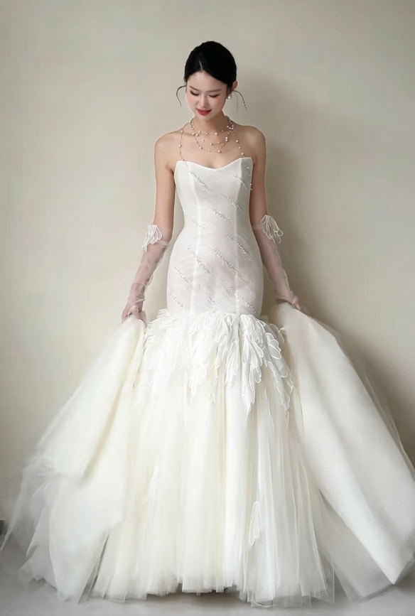 Elegant Strapless Beading Wedding Dress Appliques Mermaid Tulle Bridal Dress GG6210
