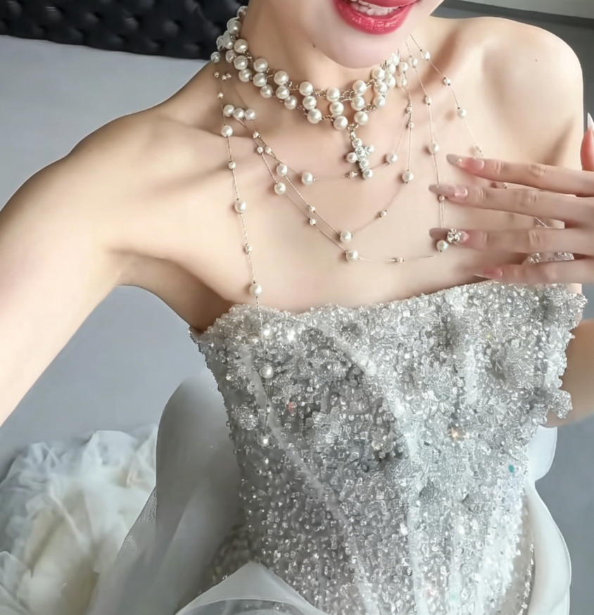 Exquisite Strapless Beading Wedding Dress Tulle Mermaid Tulle Bridal Dress GG6213
