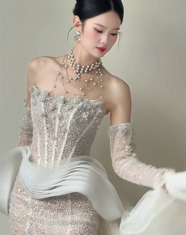 Exquisite Strapless Beading Wedding Dress Tulle Mermaid Tulle Bridal Dress GG6213