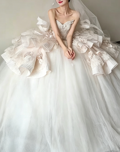 Romantic Strapless Ruffled Wedding Dress Tulle Appliques Bridal Dress GG6215