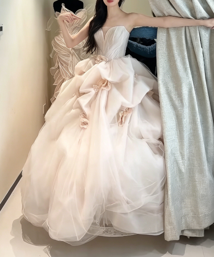 Elegant Strapless Long Wedding Dress Appliques Tulle Bridal Dress GG6219