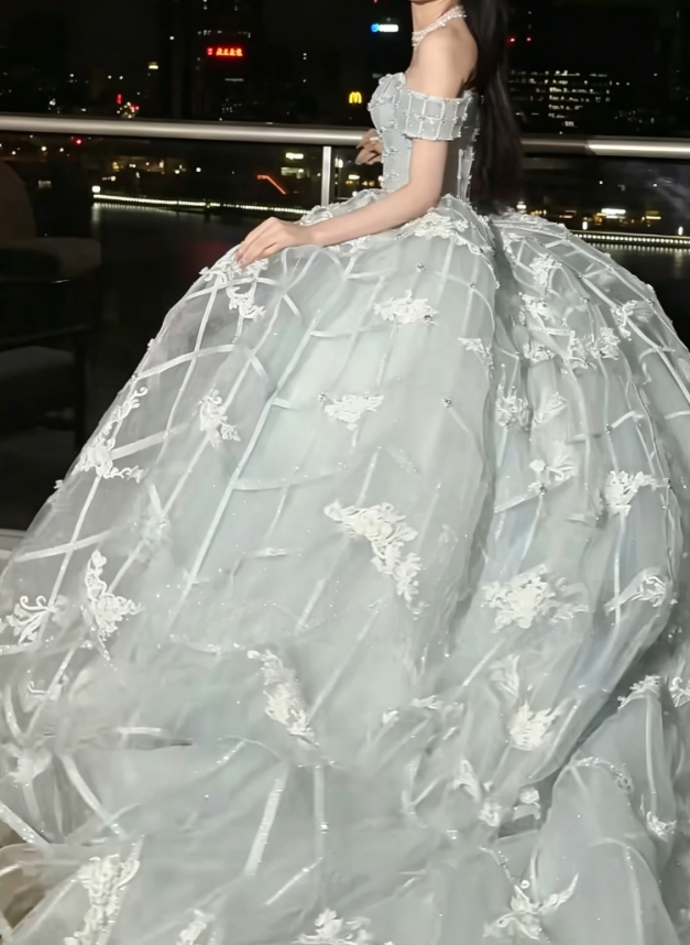 Exquisite Off-Shoulder Pastel Blue Wedding Dress Beading Appliques Tulle Bridal Dress GG6229