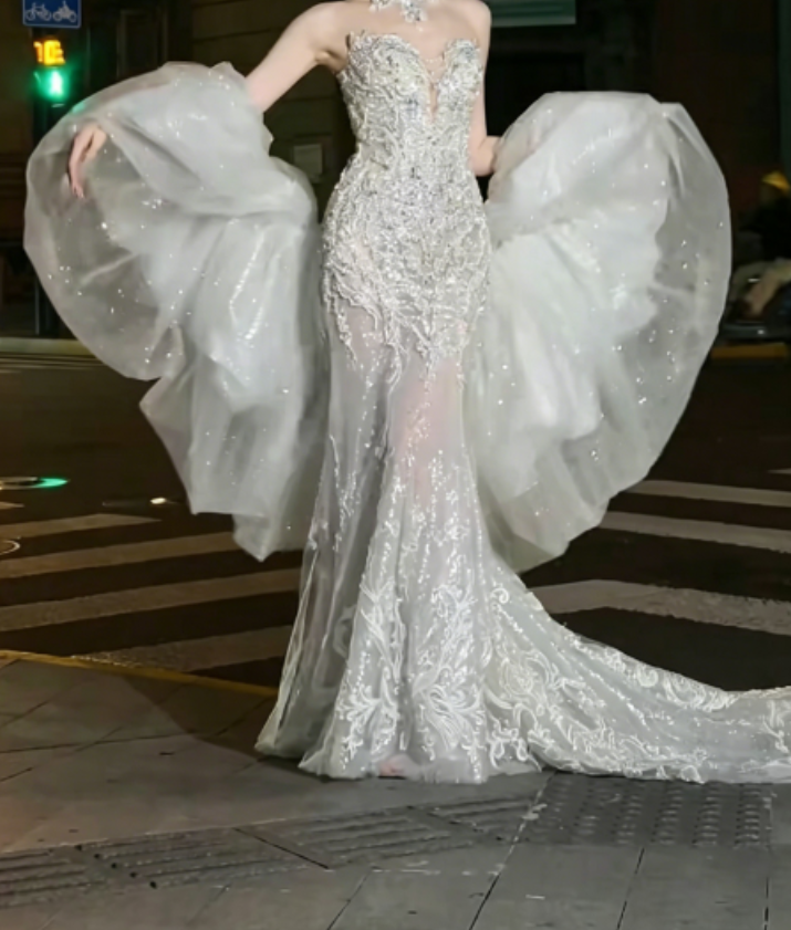 Delicated Strapless White Wedding Dress Lace Appliques Mermaid Bridal Dress GG6246